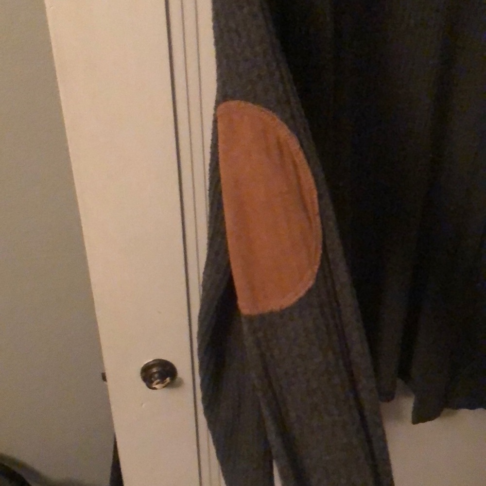 Sweater - Picture 2 of 2
